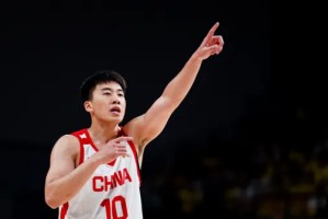 开云体育-媒体人：王俊杰可以说是现在中国男篮最不能缺少的球员